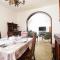 Stunning Home In Piombino With Wifi