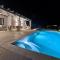 Isalos Villas with private pool, sleeps 4 - Наксос