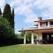 Top familienfreundliche Villa mit Seeblick & Pool