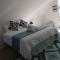 Llamedos Loft with sea view