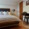 DINCKLEY COURT BOUTIQUE RIVERSIDE ROOMS - Burcot on Thames - أبينغدون