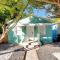 ModernTropic 2bd/1ba Near Beach w/ fence yard/deck