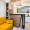 Elegant Corner