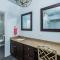 Dramatic views from this spacious 1bd 1bth