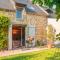 Maison Charmante à Ploemeur - Proche Plages et Campagne - 7 Couchages avec Jardin et Wifi - FR-1-349-105