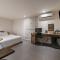 HOTEL YaJa WestGate