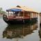 Sreekrishna Houseboat - VACCINATED STAFF - Kumarakom