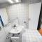 ARISER - Zug Central Business Apartment