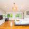 Largest Rooftop w Firepit - Vaulted LUXE Penthouse