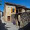 Maison en pierres au coeur du village médiéval de Villeneuve - Villeneuve d'Aveyron