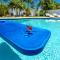 Livin Largo - Beautiful 3BR Home with Heated Pool