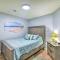 Little River Condo with Pool about 3 Mi to Beach! - ليتل ريفر