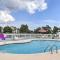 Little River Condo with Pool about 3 Mi to Beach! - ليتل ريفر