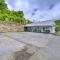 Ideally Located Bluefield Unit - Pets Welcome - Bluefield