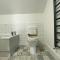 High Barnes 3 Bed House with Parking, Sleeps 7, Quiet Location