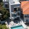 Azul Apartments