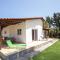 Vickis house 2-bedroom with yard and garden