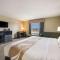 Quality Inn & Suites Fishkill South near I-84 - فيشكيل