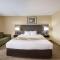 Quality Inn & Suites Fishkill South near I-84 - فيشكيل