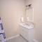 Beautiful Fenced 3BR 2BA Near Exciting Downtown