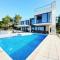 Villa Sunlight