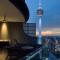 The Luxury Penthouse Twin Tower view