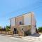 Villa Coral Athina by Villa Plus