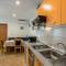 Compelx with detached house and spacious apartment