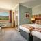 Clan Macduff Hotel