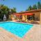 Villa Rosie by Villa Plus
