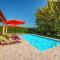 Villa Rosie by Villa Plus
