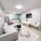 Zen Garden apartament de lux nou pe malul marii