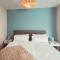 Exklusive Ferienwohnung an der Mosel - Top Ausstattung - Dachterrasse - E-Ladestation - Netflix
