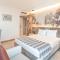 PEARLY HOTEL
