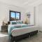 Dreamy 2 bed apartment by the sea