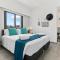 Dreamy 2 bed apartment by the sea