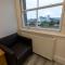 Entire Two Double Bedrooms Flat with River Yare View H6 - Great Yarmouth