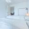 New / Stunning Sea View / Light / 3 BR