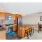 Rockaway oceanview condo,Steps to the beach & Downtown,W&D, WiFi - روكواي بيتش