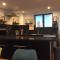Stylish 2 Bedroom Apartment in Cape Town with Stunning Views