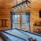 MTN Cabin Sleeps 10 - 5 Mins To Fishing & Camping