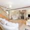 Groves Fishleigh