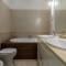 Spacious Riverside Residency - Magnificent View