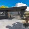 High end large ground floor with luxury private pool and sea views