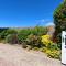 TY ANN maison avec jardin clos de mur, à proximité des commerces et à 3km des plages