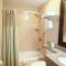 Travel Inn & Suites Flemington
