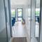 Beach Side Apartment with a Balcony - 派尔努