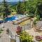 Cheerful holiday home in Serravalle di Chienti with garden