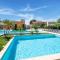 Comfortable holiday home with swimming pool - Arles