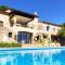 Loup Castel Boutique Hotel B&B